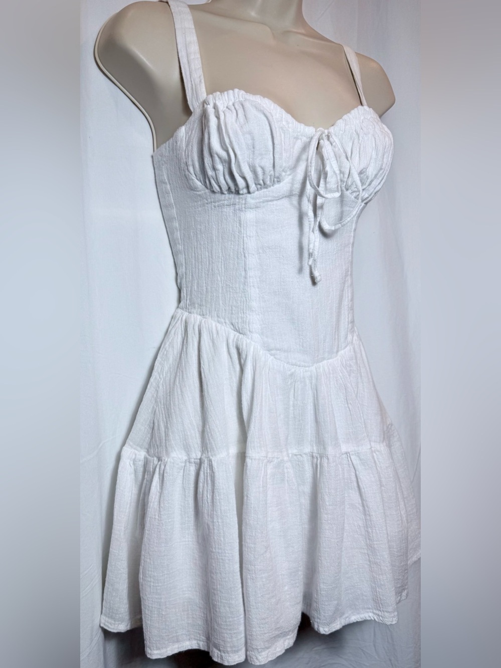 EDIKTED Lenore Mini Dress - Picture 3 of 4